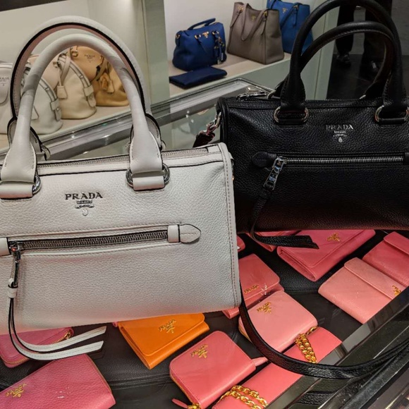 Prada Vitello Phenix Leather Convertible Boston - Picture 8 of 8